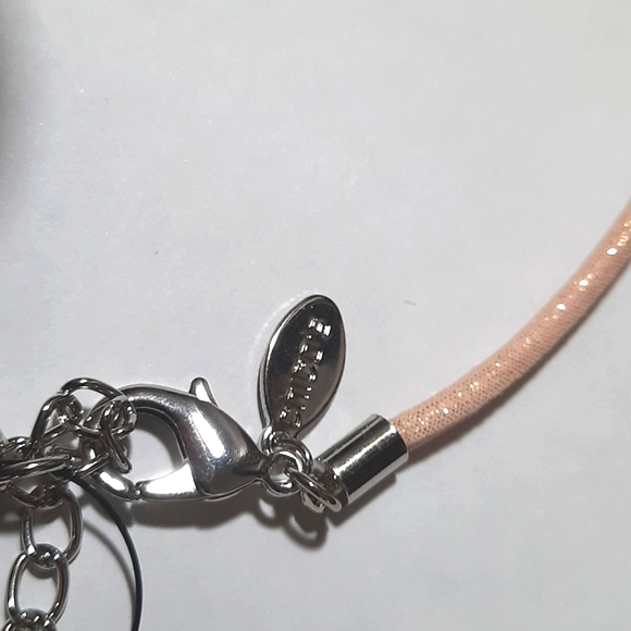 Chico's Shell Shine Statement Necklace NWT - Picture 6 of 11